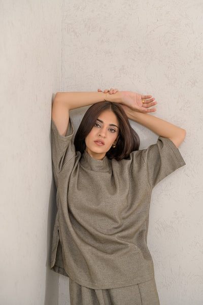 Ash Mock-Neck Minimal Set